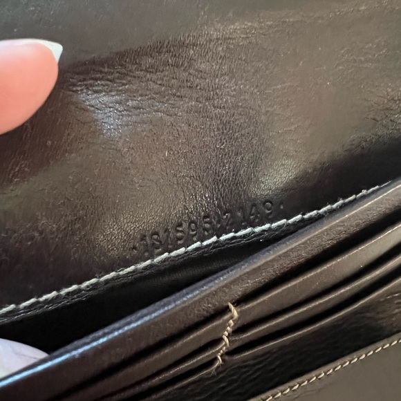 AUTHENTIC VINTAGE GUCCI WALLET - Picture 10 of 13